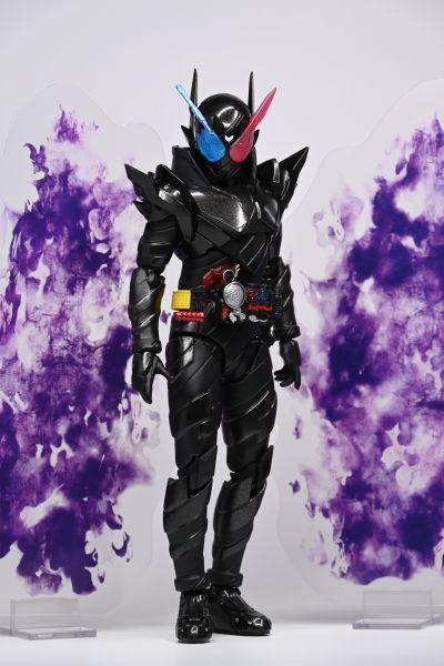 S.H.Figuarts 假面骑士创骑 兔子坦克危险形态 平成世代版