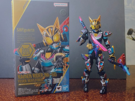 S.H.Figuarts 假面骑士娜猫 火旺节拍形态