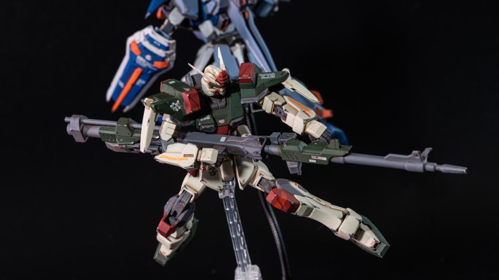 ROBOT魂＜机动战士系列＞GAT-01A2R 105虐杀者短剑 剧中版