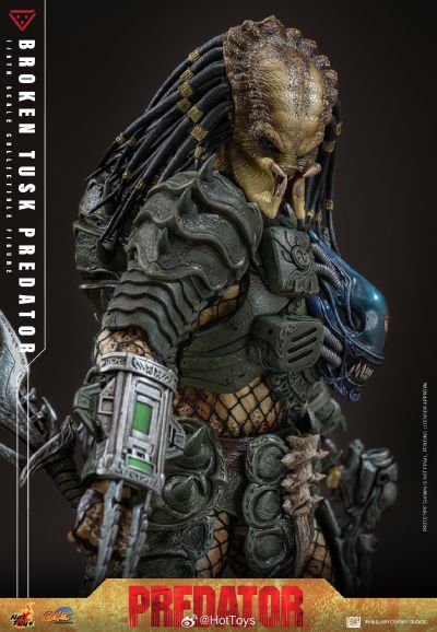 CMS029 《铁血战士》碎牙铁血战士 1:6比例珍藏人偶(普通版)