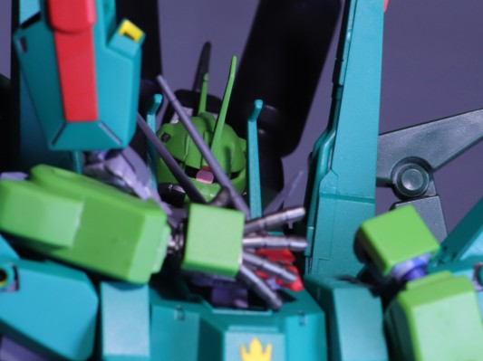 HGUC #173 机动战士高达ZZ AMX-014 飙狼