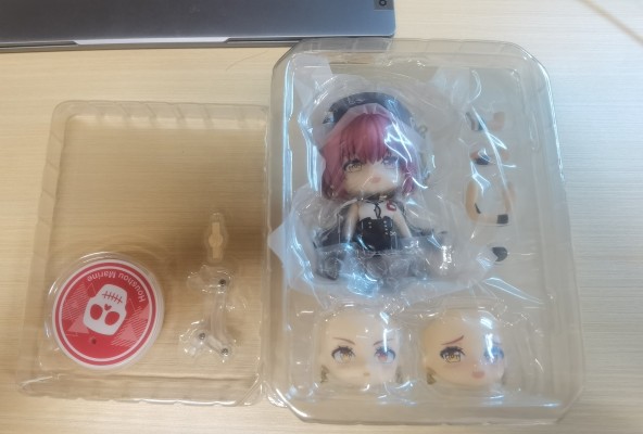 粘土人#2725 hololive 宝钟玛琳 OL服装