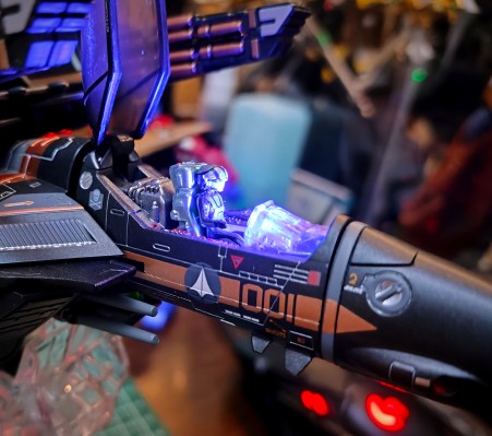 超时空要塞 VF-1S 火焰之神 紫色限定版