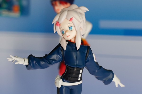 Lucrea Light  机动战士高达跨时之战 杜·村雨 驾驶服版