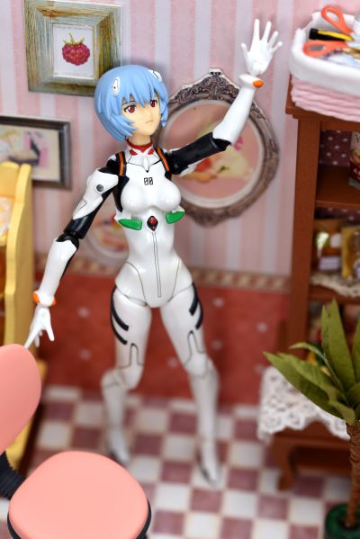 figma #91 EVA新剧场版 绫波丽 プラグスーツver. 