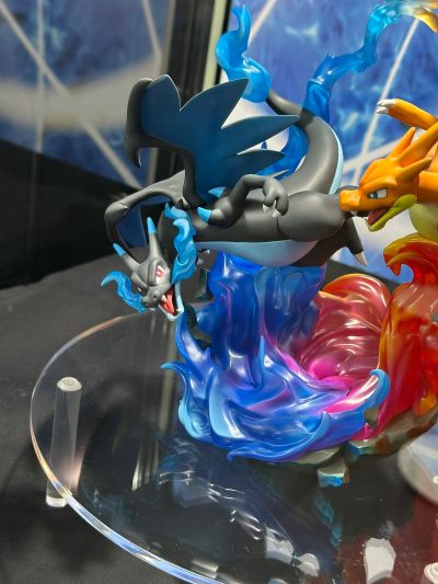 G.E.M. EX  宝可梦  超级喷火龙X + 超级喷火龙Y