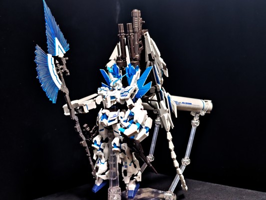 ROBOT魂 机动战士高达UC RX-0 完美独角兽高达神圣型