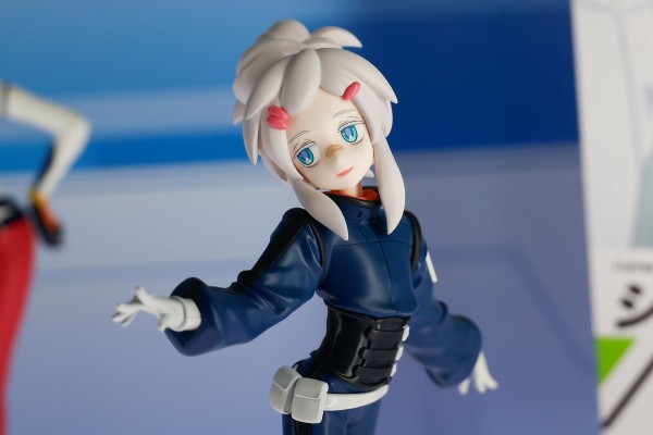 Lucrea Light  机动战士高达跨时之战 杜·村雨 驾驶服版