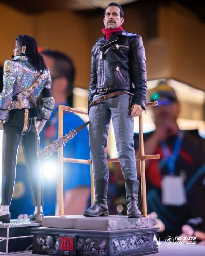 《行尸走肉》第八季-尼根·史密斯1/6收藏级可动人偶