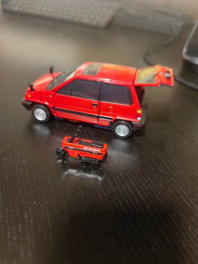 BUSTER DOLL 骑士 爱丽丝 与 本田 AB12 Motocompo