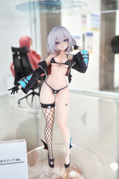 碧蓝航线 亚德（阿黛尔） 魔女的心跳魔法