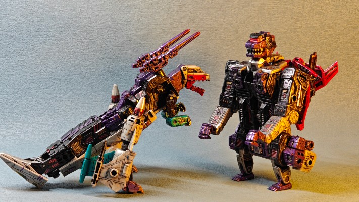 变形金刚 SIEGE SG-46 猿面