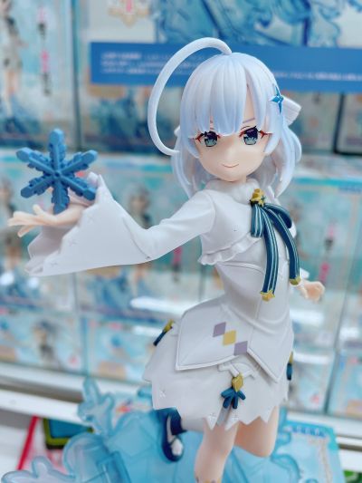 公爵千金的家庭教师 Luminasta “蒂娜·霍华德”