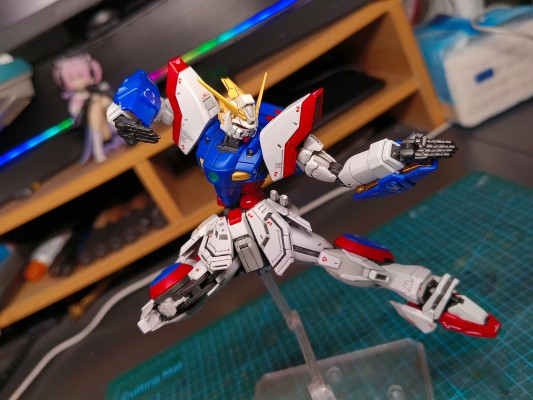 RG 1/144 闪光高达