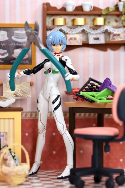 figma #91 EVA新剧场版 绫波丽 プラグスーツver. 