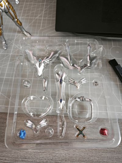 S.H.Figuarts 终极赛罗闪耀型（新生代版）（暂译）