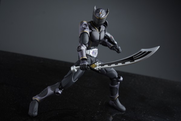 Figure-rise Standard  剧场版 假面骑士龙骑 终章 假面骑士龙牙