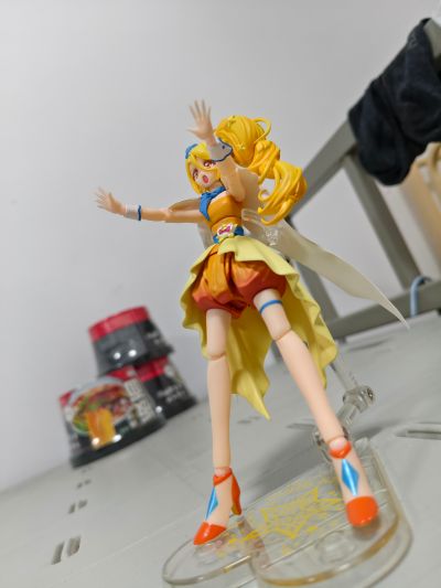 S.H.Figuarts 拥抱！光之美少女 	哈利哈姆·哈里 & 辉木穗希