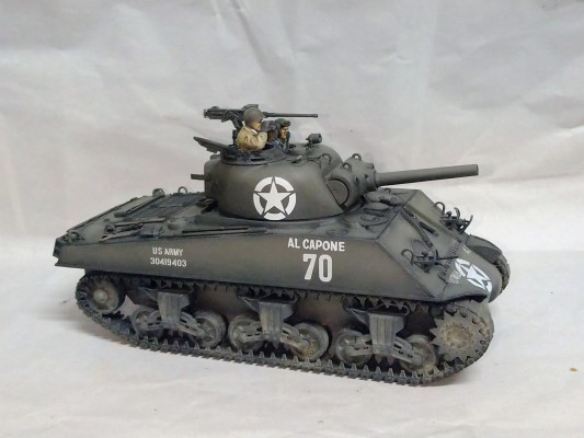 35251 1/35 美国 谢尔曼 105mm榴弹炮版（冲锋支援）