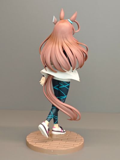 赛马娘 美蒲波旁 便服 笑脸版