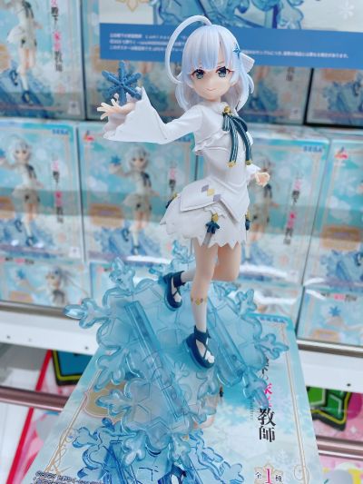 公爵千金的家庭教师 Luminasta “蒂娜·霍华德”