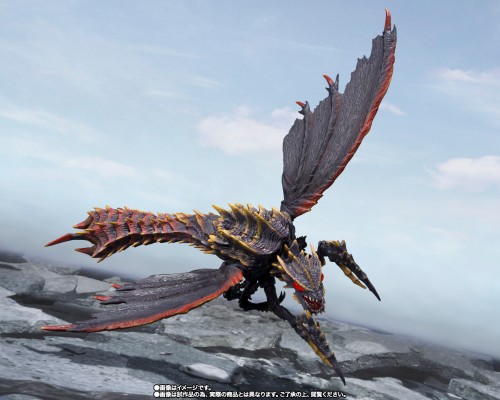 S.H.MonsterArts 超翔龙美加奇拉斯 进化套装