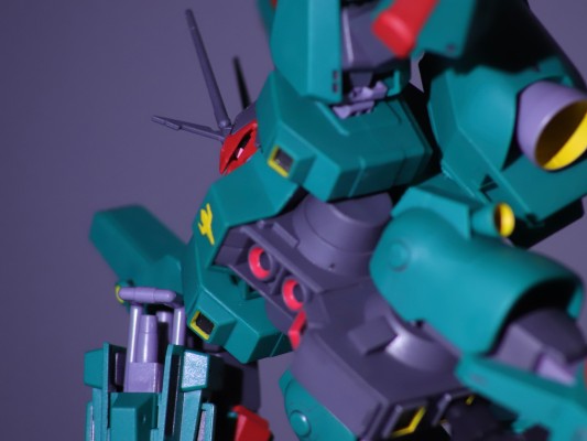 HGUC #173 机动战士高达ZZ AMX-014 飙狼