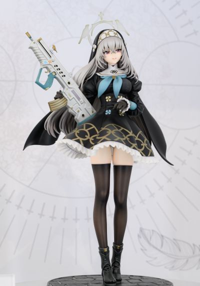 蔚蓝档案 歌住樱子