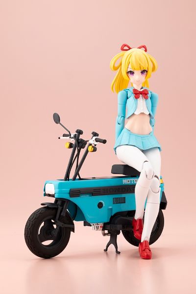 BUSTER DOLL 骑士 爱丽丝 与 本田 AB12 Motocompo