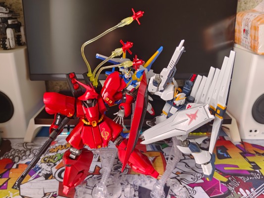 HGUC 1/144 	机动战士高达 逆袭的夏亚  MSN-04 沙扎比