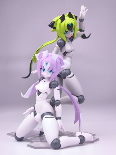 机械新人类 MLL-V2 素体 玛卡翁（灰肤色版）