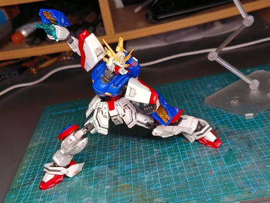 RG 1/144 闪光高达