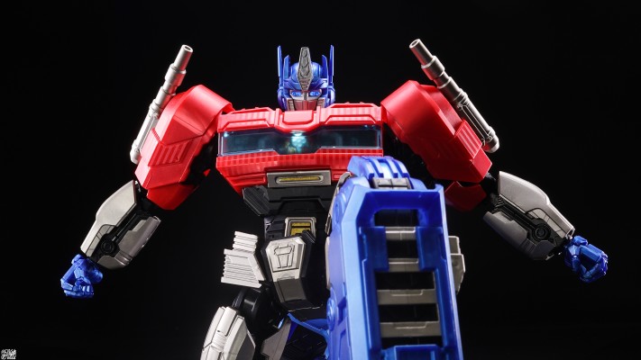 布鲁可变形金刚传奇版 起源擎天柱/奥利安·派克斯