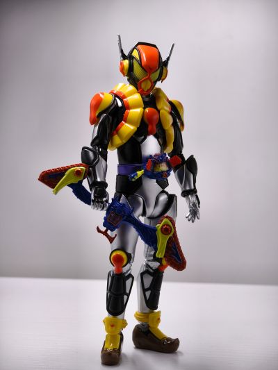 S.H.Figuarts 假面骑士布拉姆 布丁特装