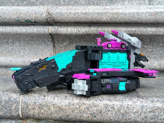 AOTP-13 霸天虎 铁甲龙