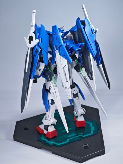 HGBD 1/144 00高达王牌潜行者