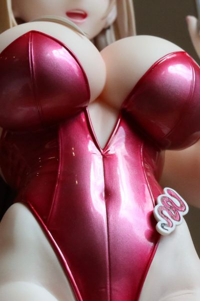 胜利女神：妮姬 毒蛇：毒兔