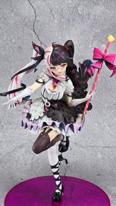 彩虹社 魔使真央