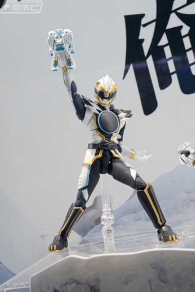 S.H.Figuarts 豪兽白熊