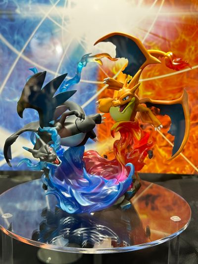 G.E.M. EX  宝可梦  超级喷火龙X + 超级喷火龙Y