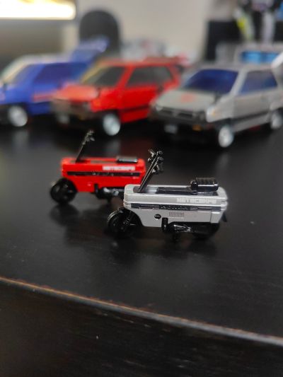 BUSTER DOLL 骑士 爱丽丝 与 本田 AB12 Motocompo