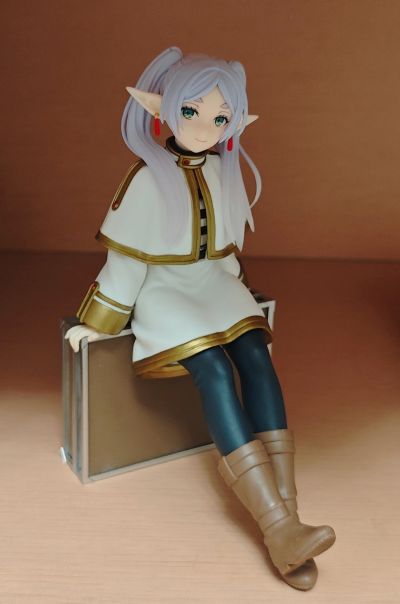 Desktop Cute 葬送的芙莉莲 芙莉莲~行李箱~