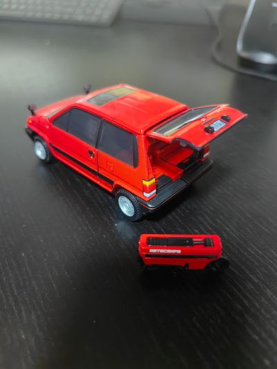 BUSTER DOLL 骑士 爱丽丝 与 本田 AB12 Motocompo