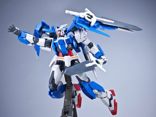 HGBD 1/144 00高达王牌潜行者