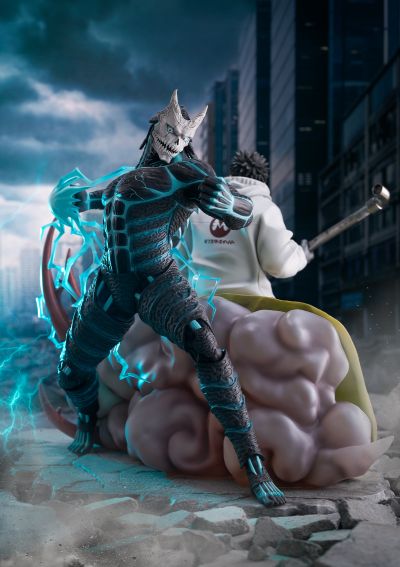 怪兽8号 与 日比野卡夫卡