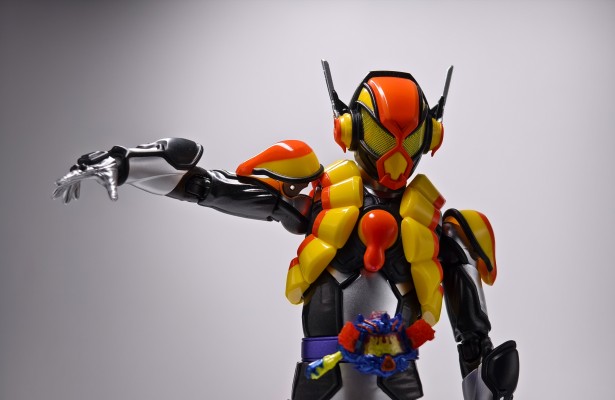 S.H.Figuarts 假面骑士布拉姆 布丁特装