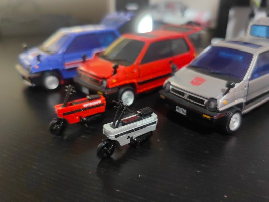 BUSTER DOLL 骑士 爱丽丝 与 本田 AB12 Motocompo