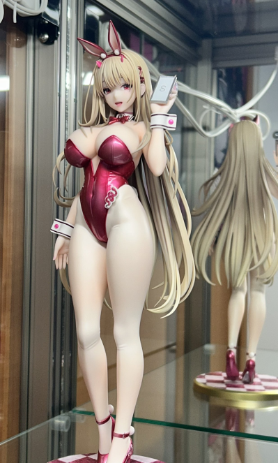 胜利女神：妮姬 毒蛇：毒兔