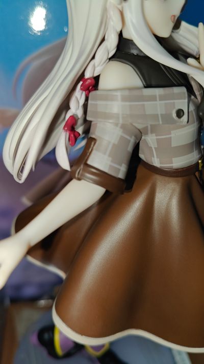 Trio-Try-iT 魔女之旅 伊蕾娜 棕色系穿搭