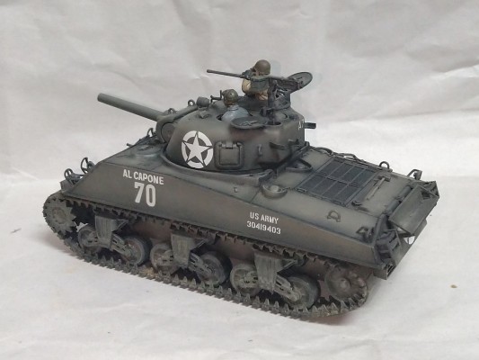 35251 1/35 美国 谢尔曼 105mm榴弹炮版（冲锋支援）